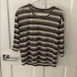 Stripped long sleeve shirt